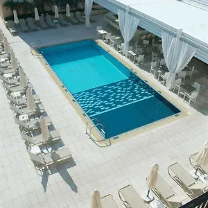 3* Lägenhetshotell Senator - Adults Only