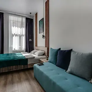  Апартаменты Romantic Apartments-near Opera House 5/4 Украина